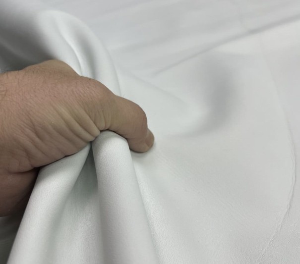 Краст (белый) мягкий,1.2-1.6 мм, 1.6-2.0  с финишем, средний размер 180-300 дм²