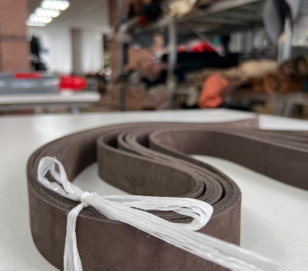 Ременные заготовки (Горький шоколад) , без финишем, 110-120 см